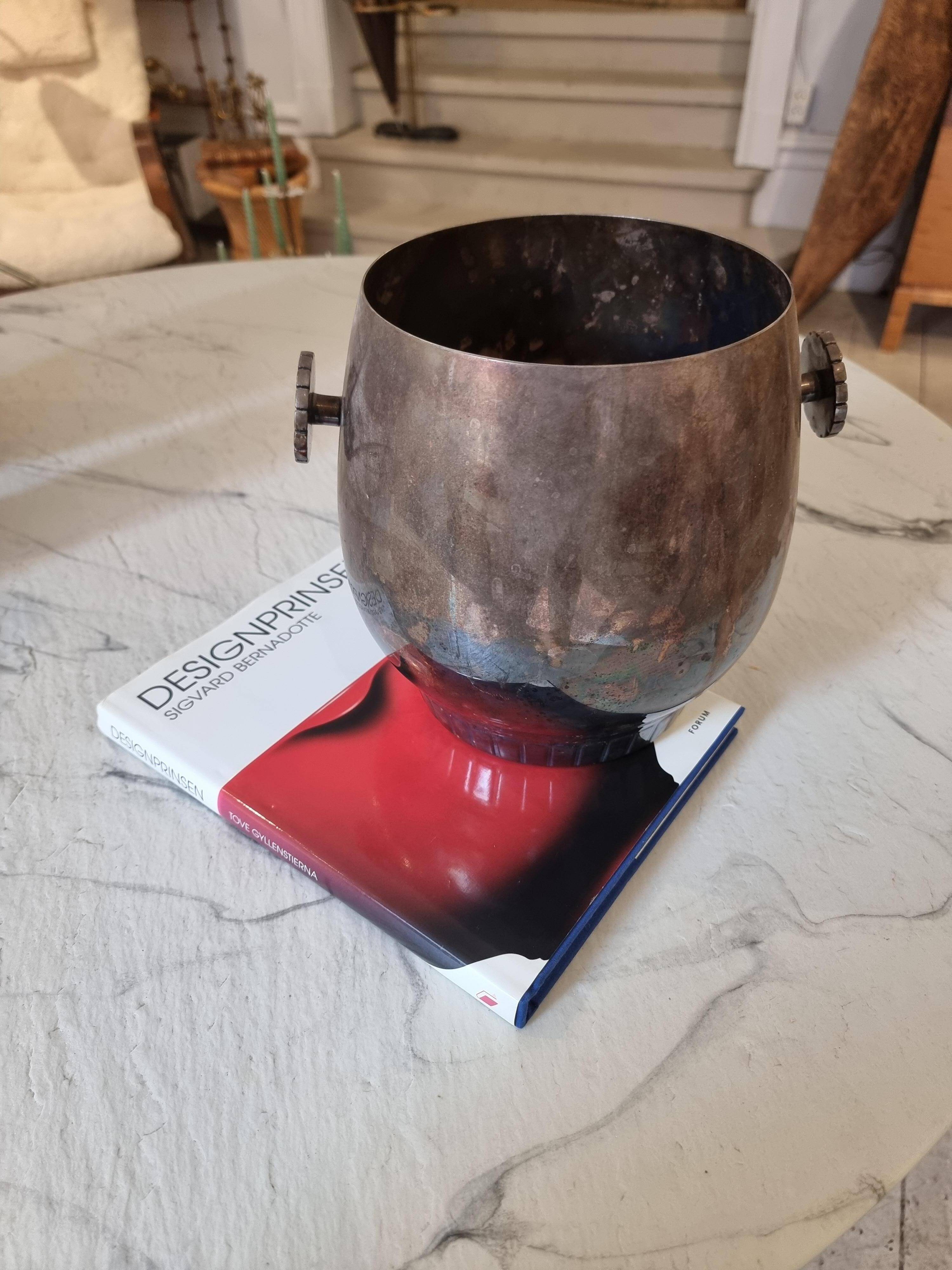 Sigvard / Prince Bernadotte, wine cooler from Fyrklövern. Modern Scandinavian.