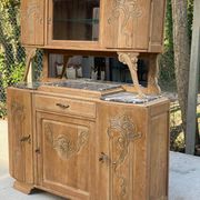 Buffet parisien art déco 2 corps en chêne massif et marbre, 1940, rénové