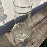 Vase sur pied en verre transparent