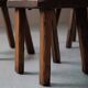 Suite de 6 chaises brutalistes en châtaignier, France, vers 1970