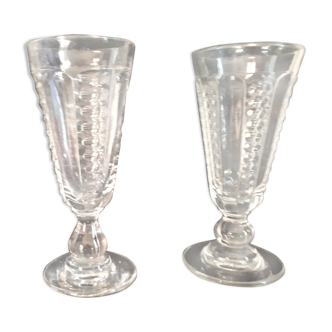 Lot de 2 verres anciens à absinthe, soufflés et bullés à jolis motifs