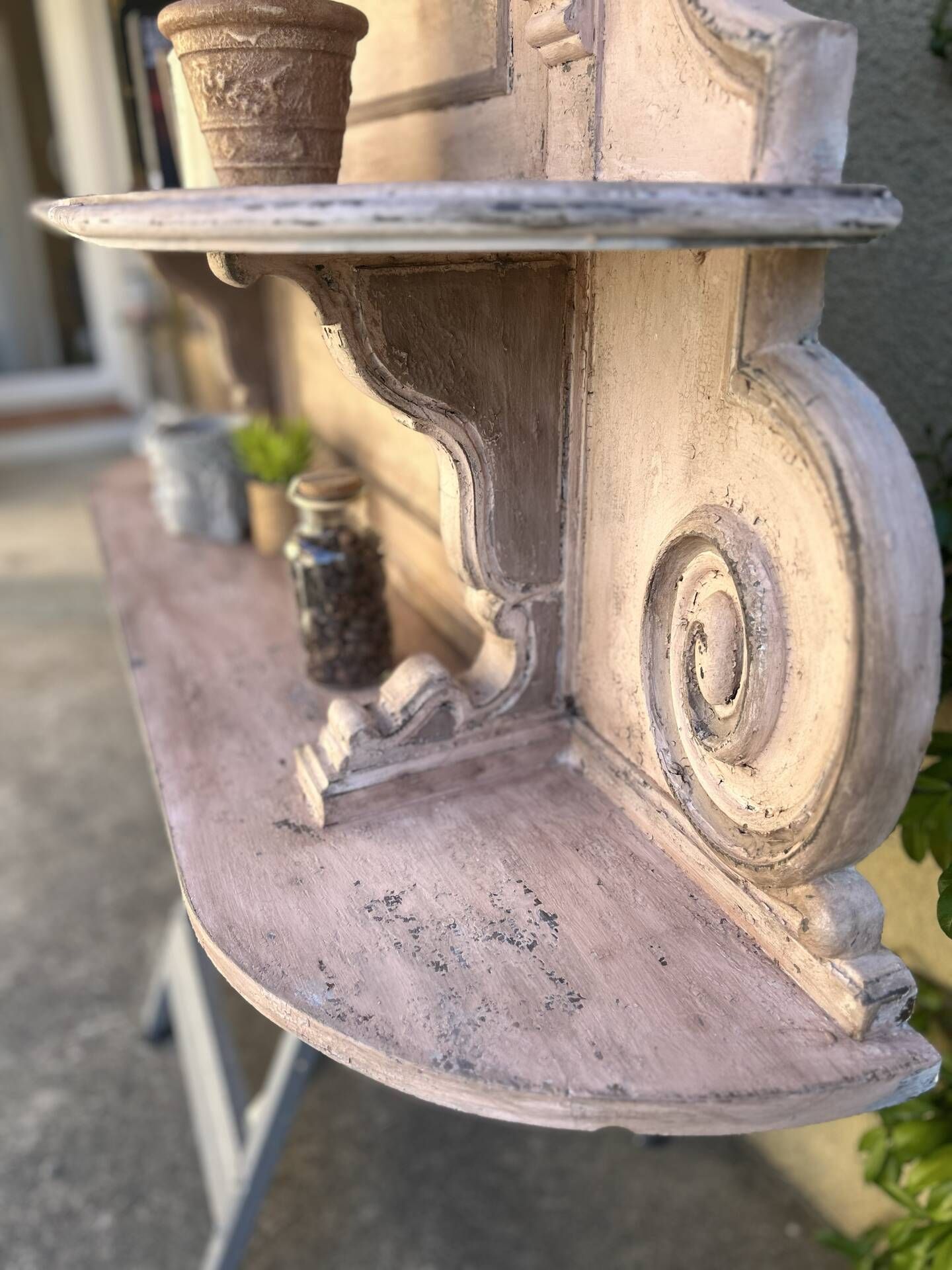 Saint-Hubert wall shelf in solid wood – 19th century – Patina