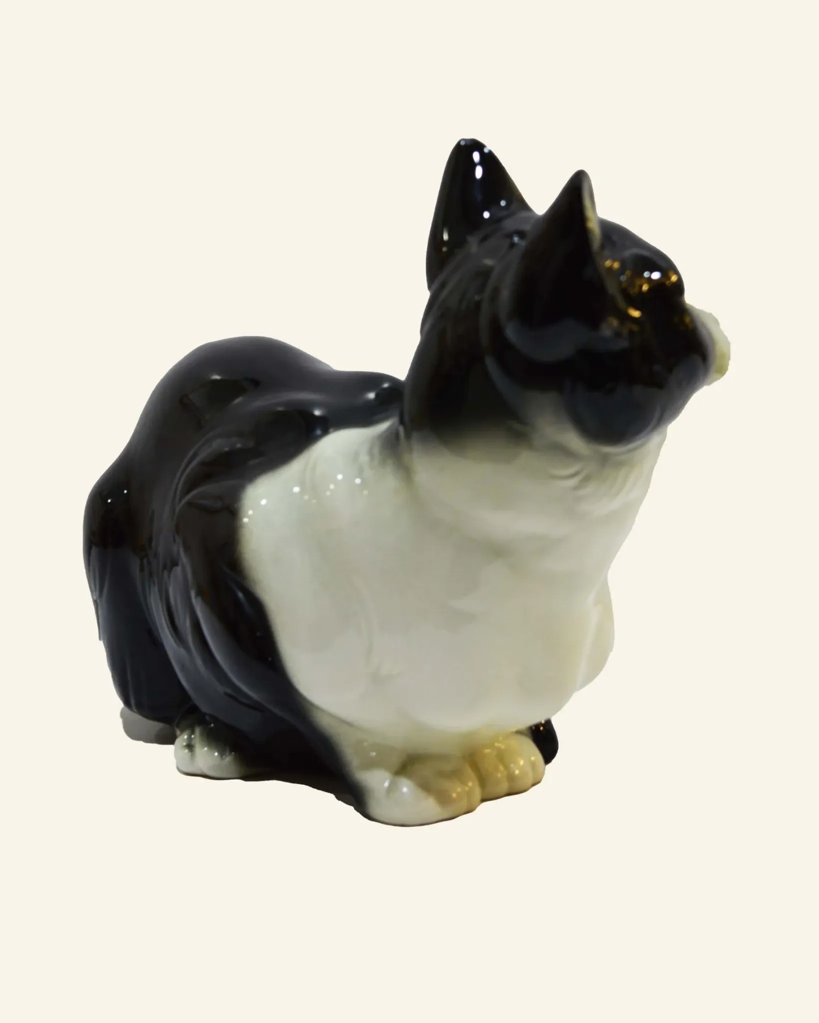Black and white ceramic cat from Manises, 1960s