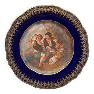 Plate decorated with Limoges year 30 oven blue