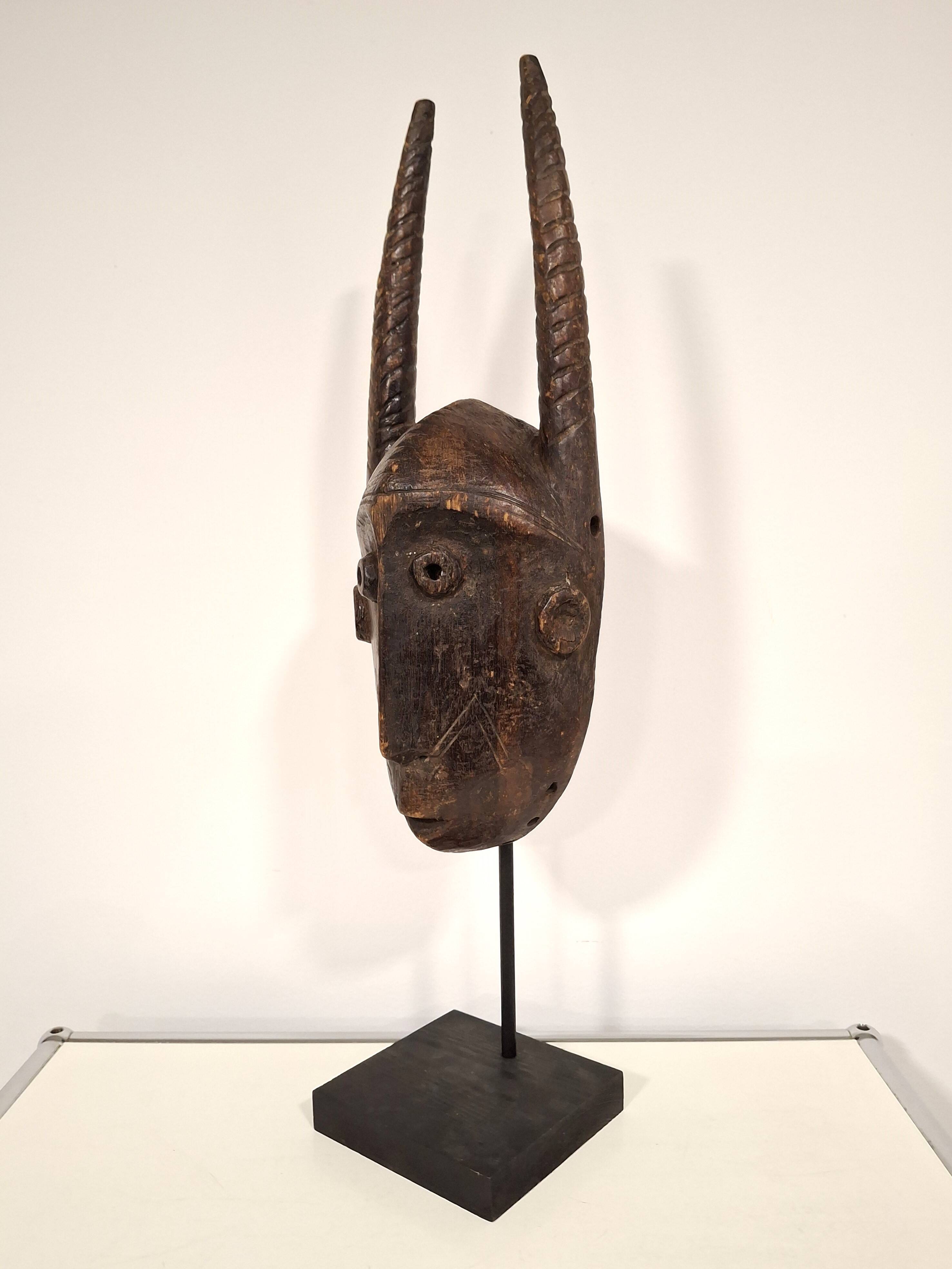 Masque Katanda - Tribu Lega, RD Congo - Milieu du 20e siècle