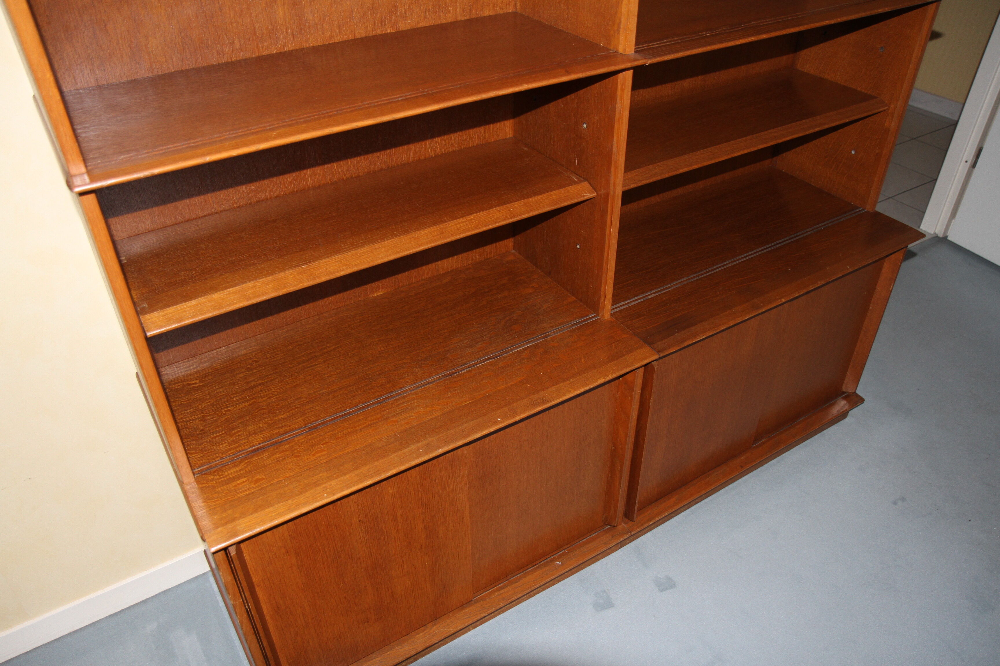 Oscar oak bookcase early 1950s
