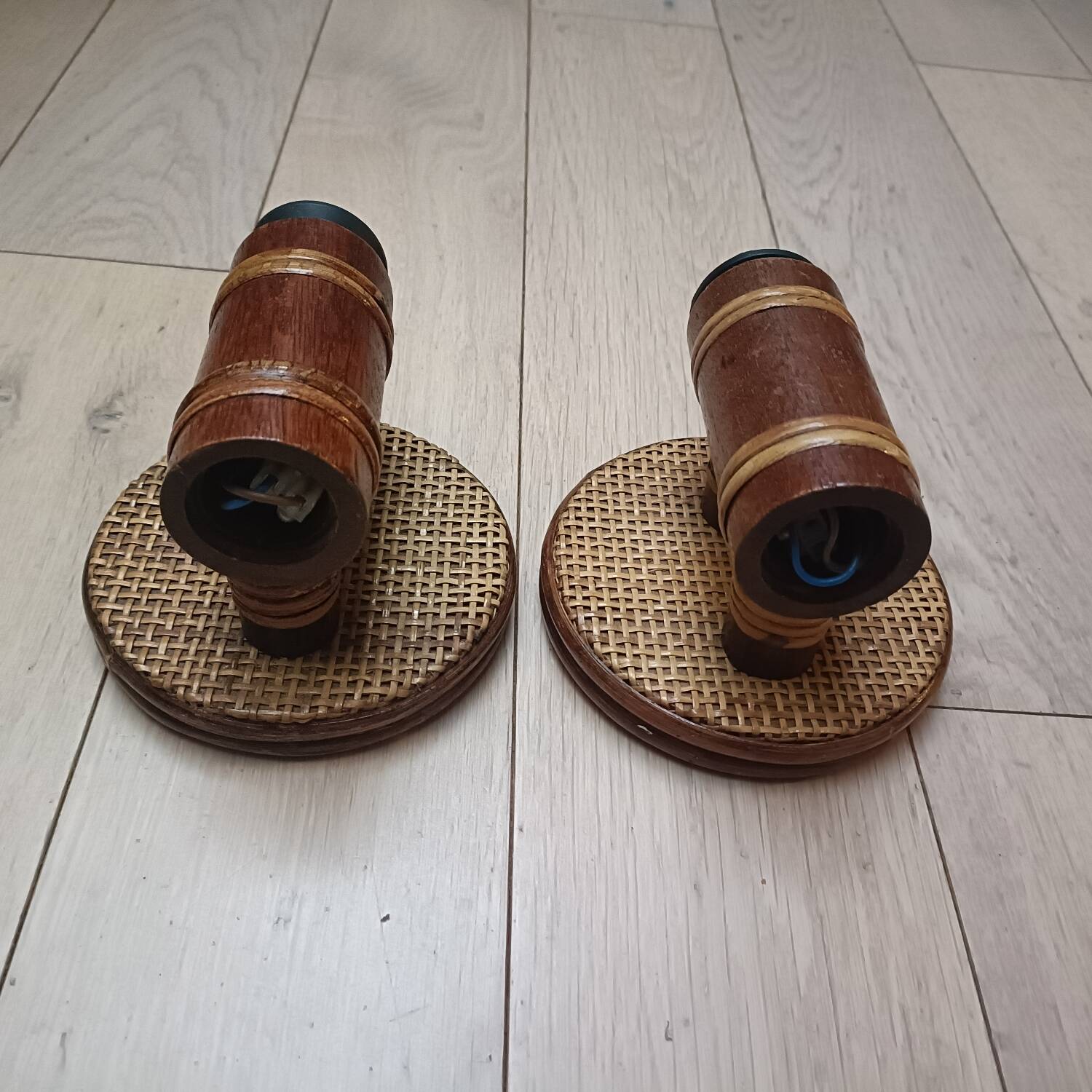 Pair of wall lights in rattan and caning