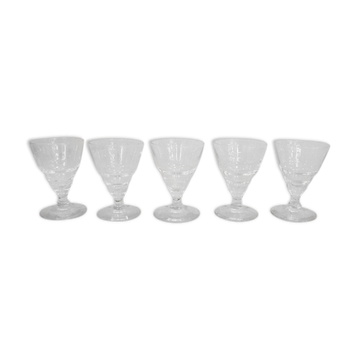 4 Transparent wine glasses