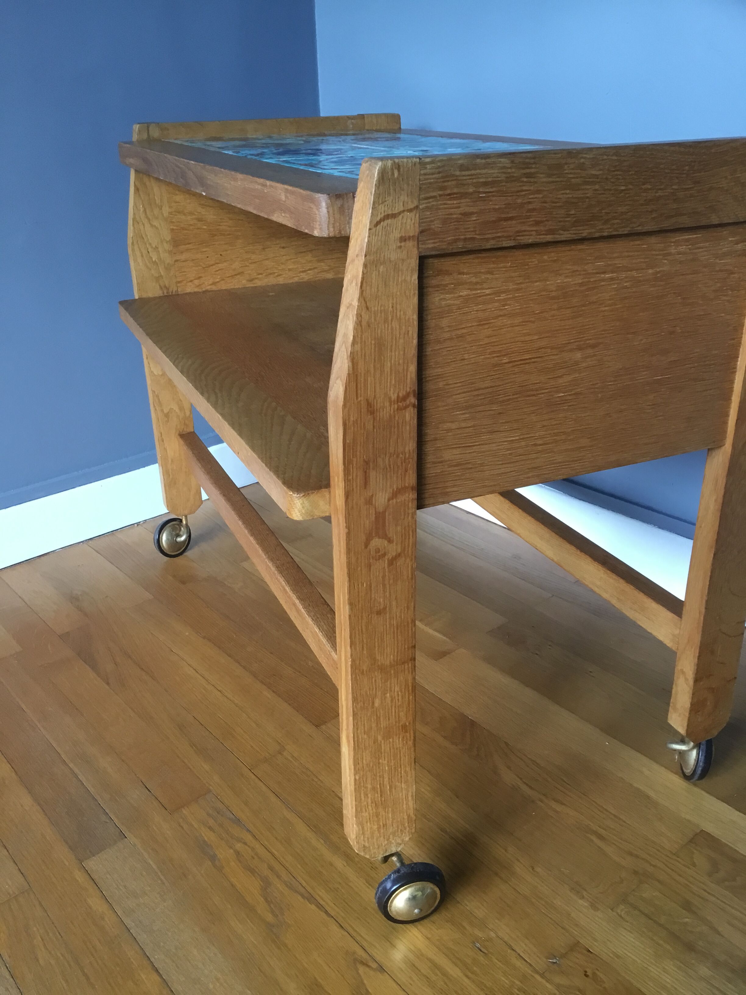 Table by Guillerme and Chambron