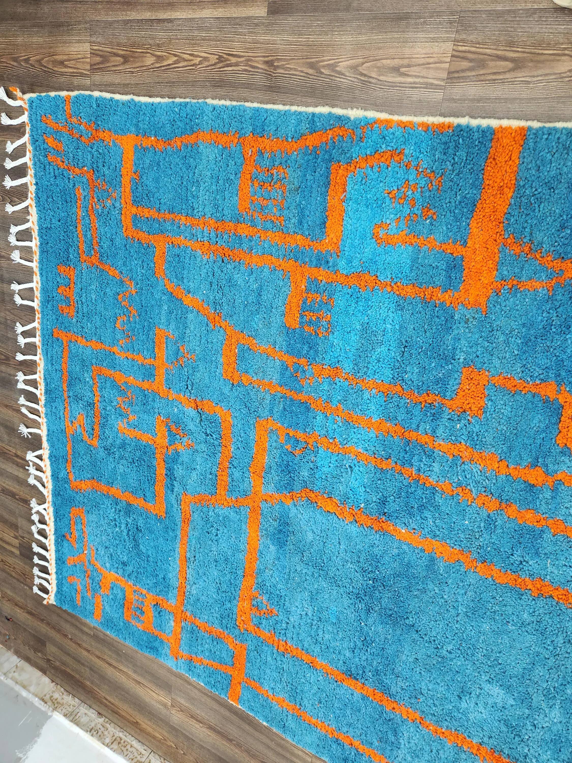 Traditional Moroccan Berber rug 3 x 2 m