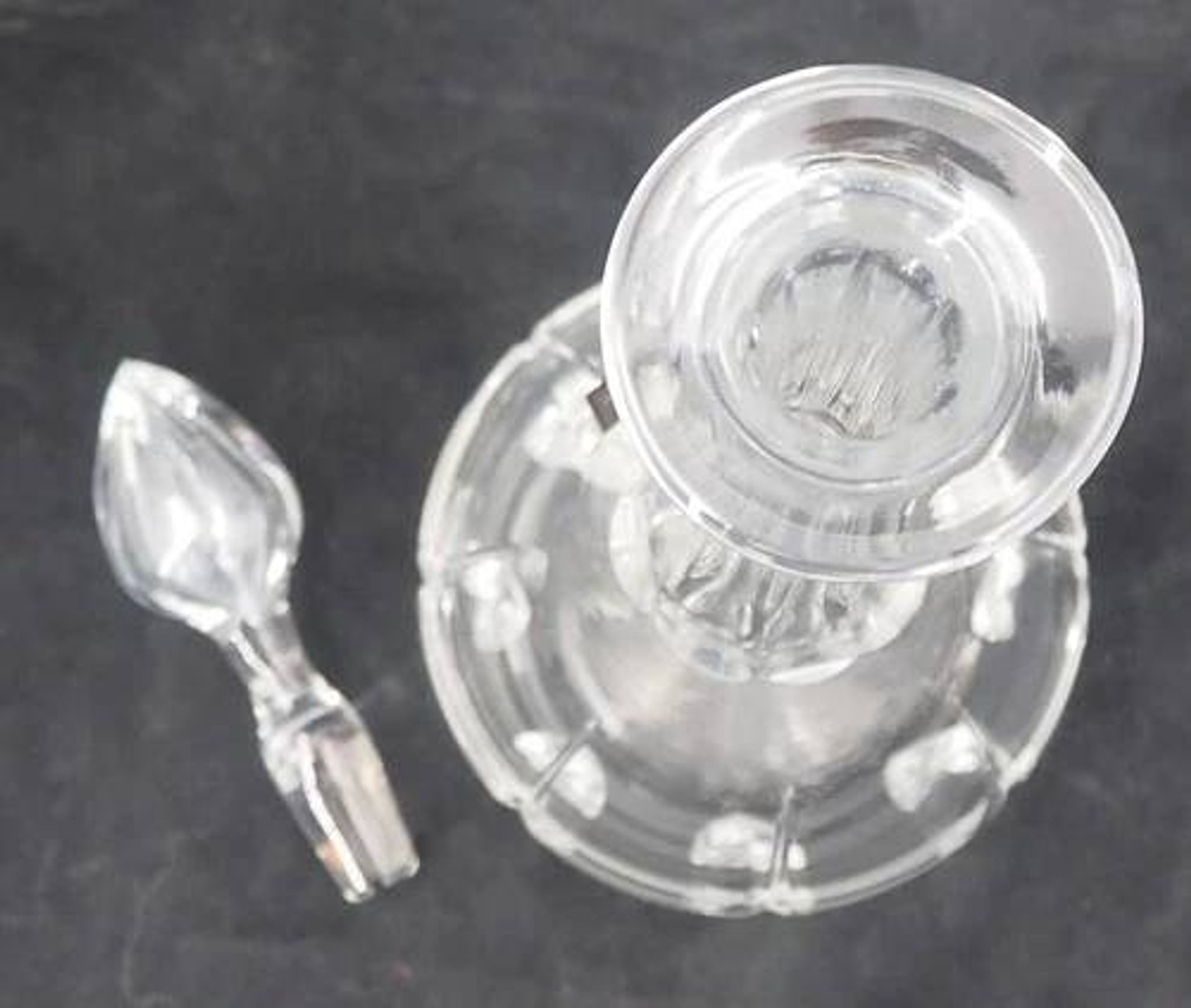 Crystal carafe Saint Louis model Cerdagne, signed, excellent condition.