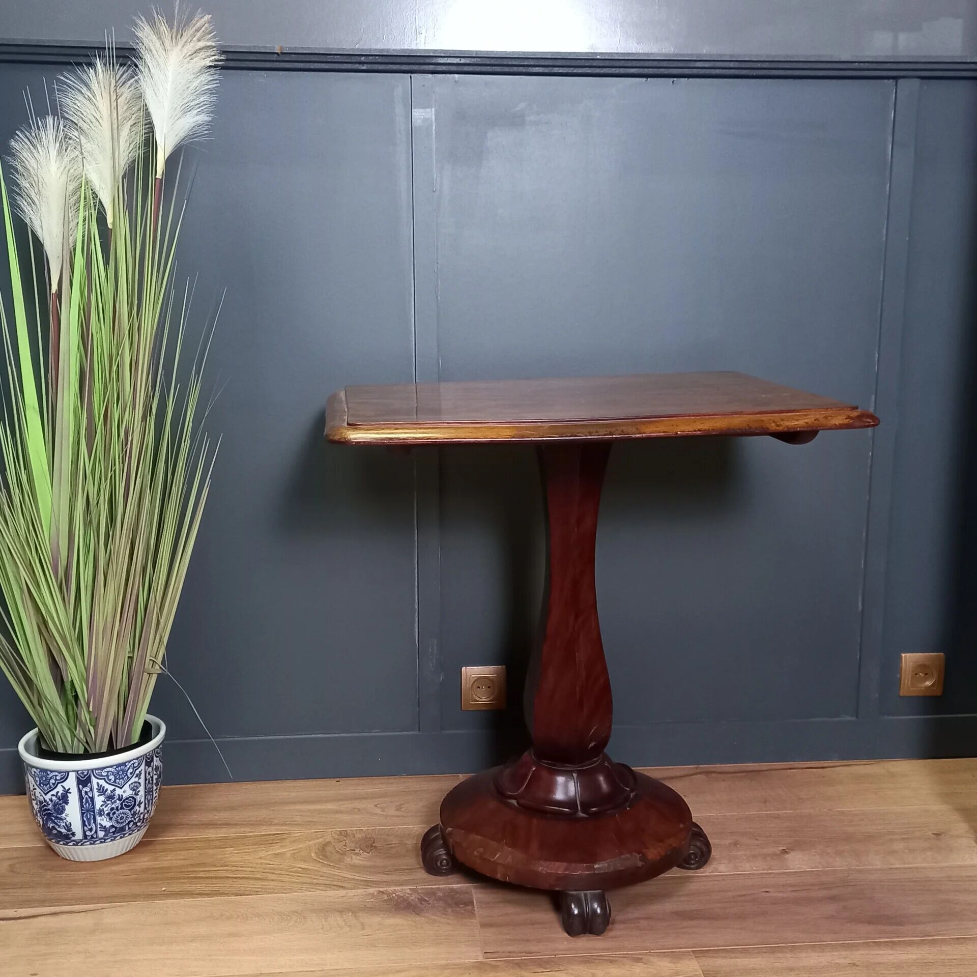 English console table