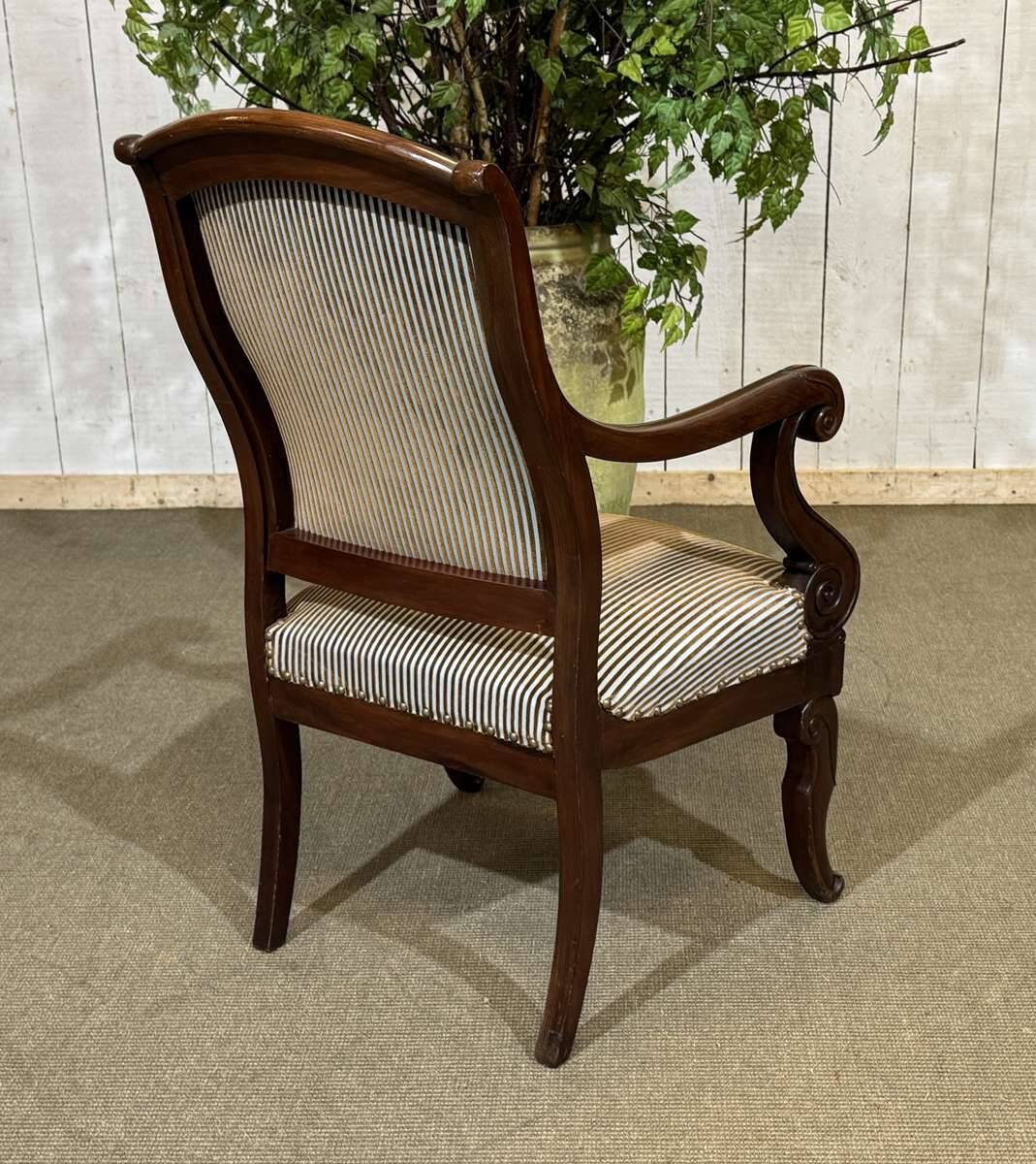 19th Century Restoration Armchair in Mahogany