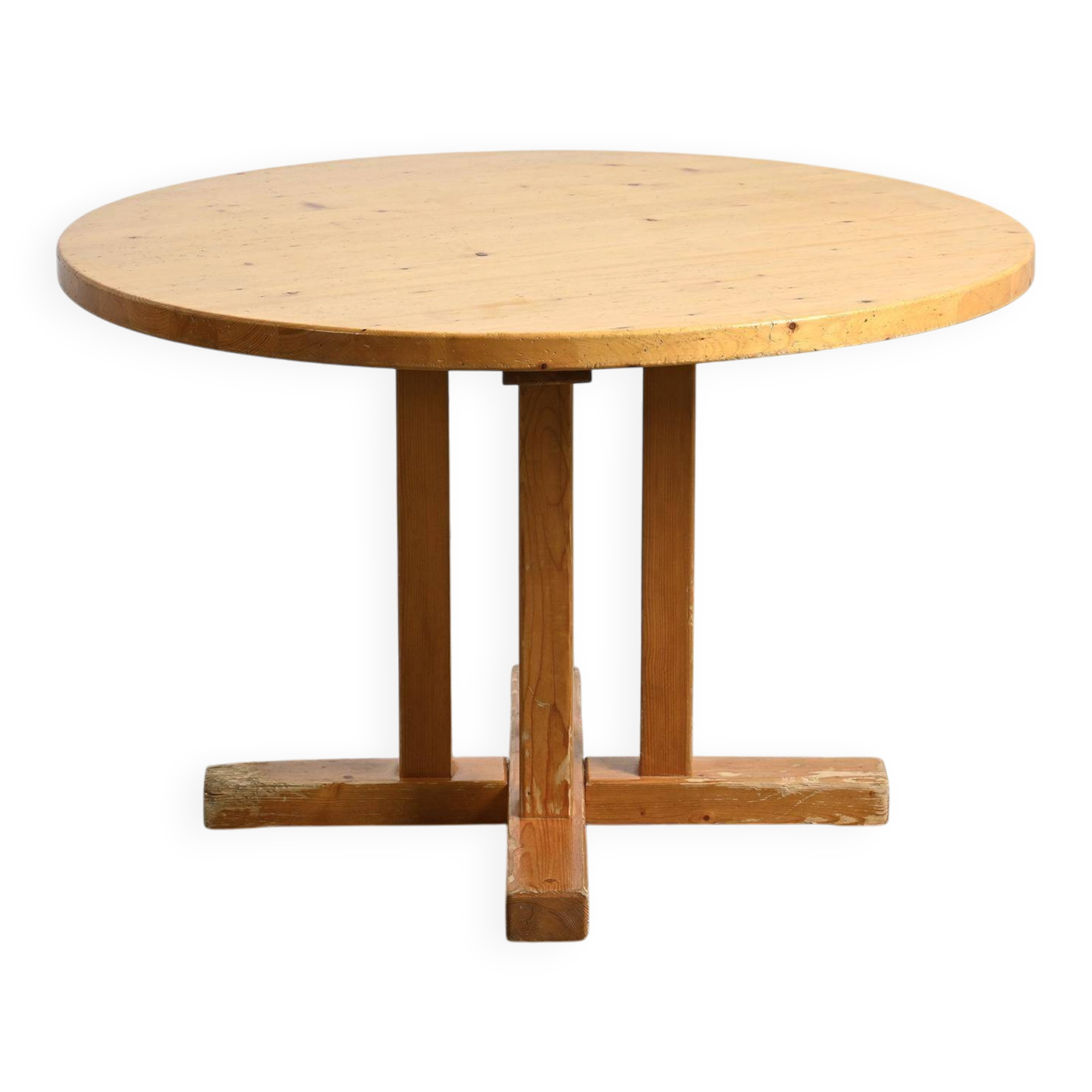 Round dining table, Méribel France, around 1970.