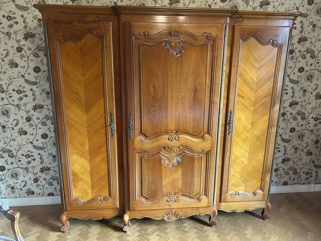 Armoire style Louis 14 - Regence 3 portes