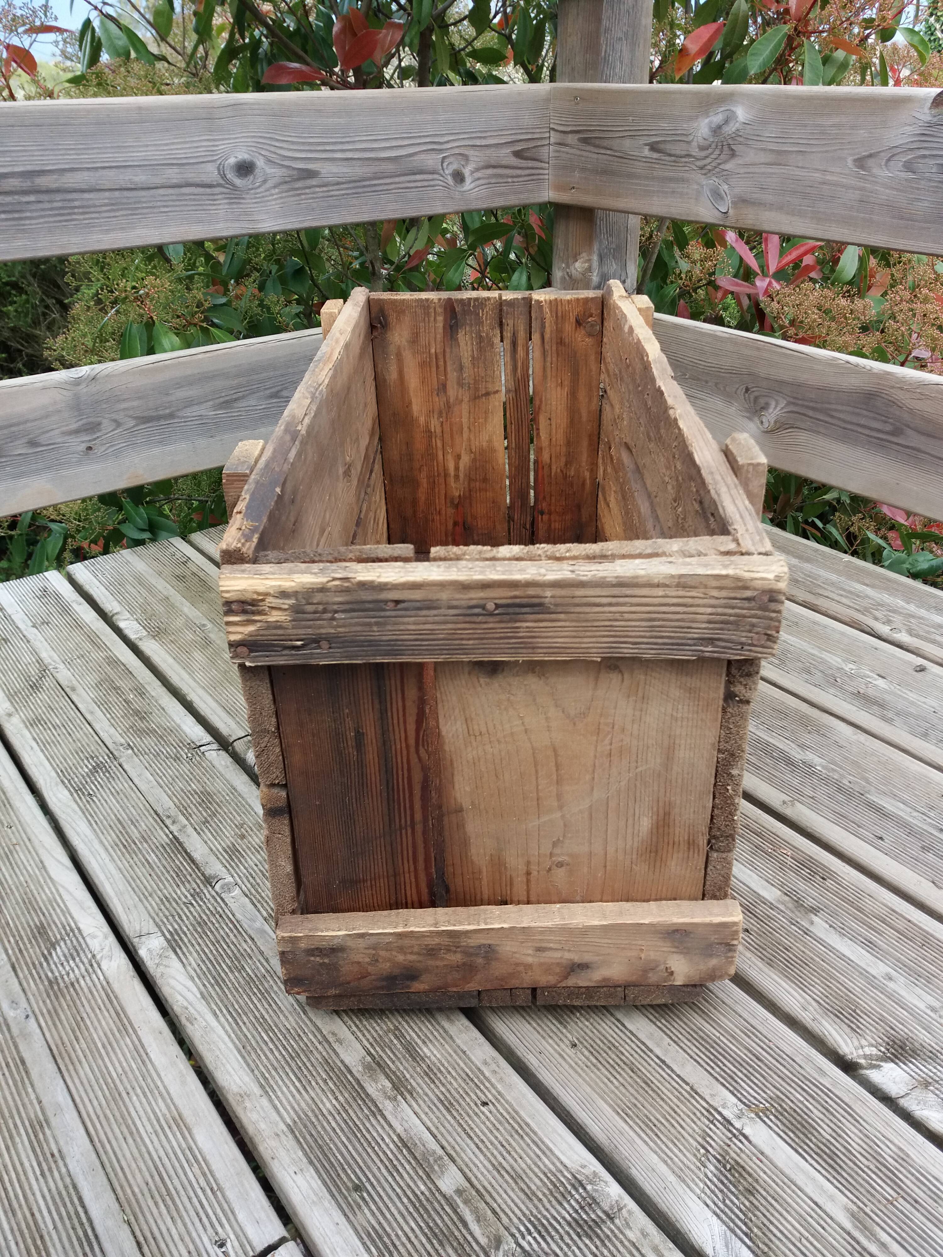 Wooden crate