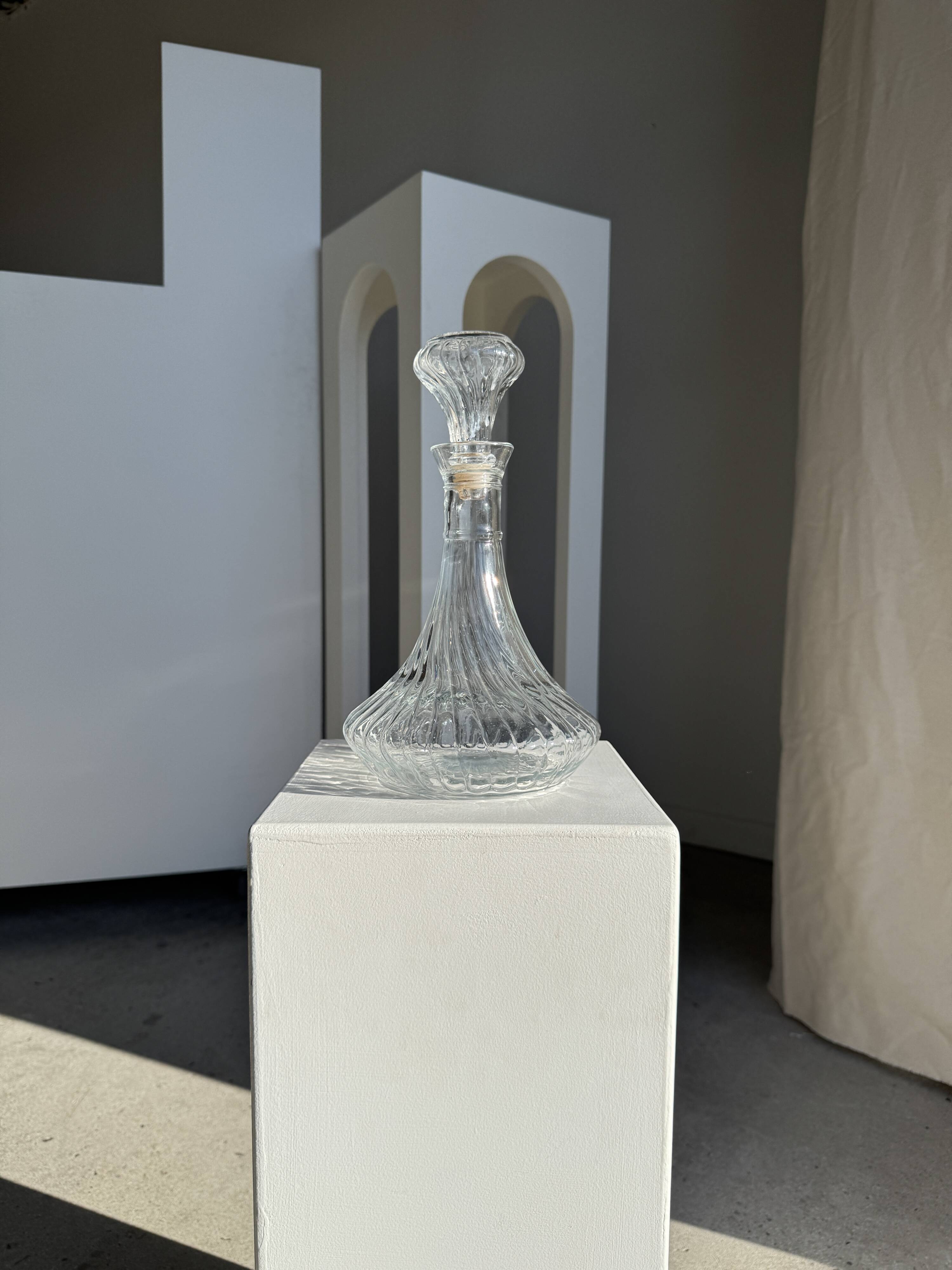 Vintage glass decanter in hot air balloon style H31 D18