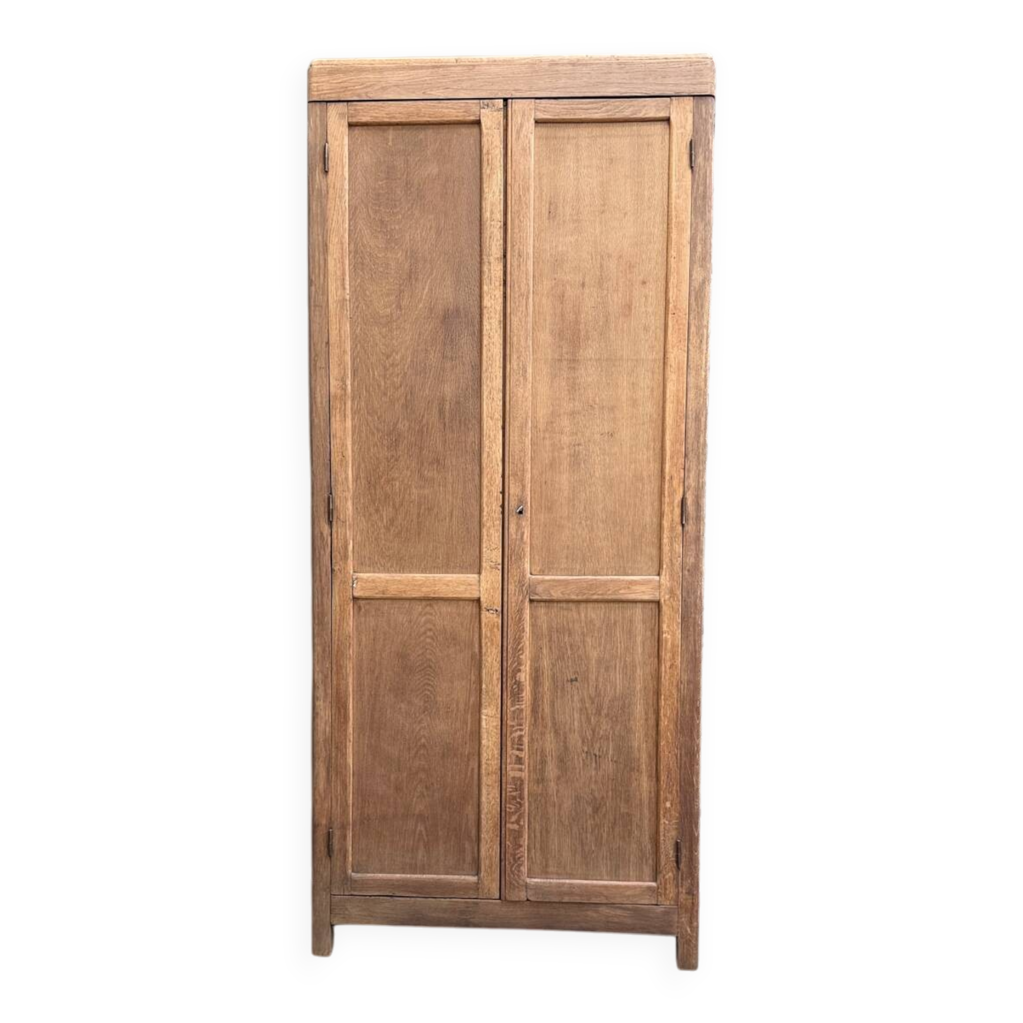 Parisian school wardrobe in oak (renovated)