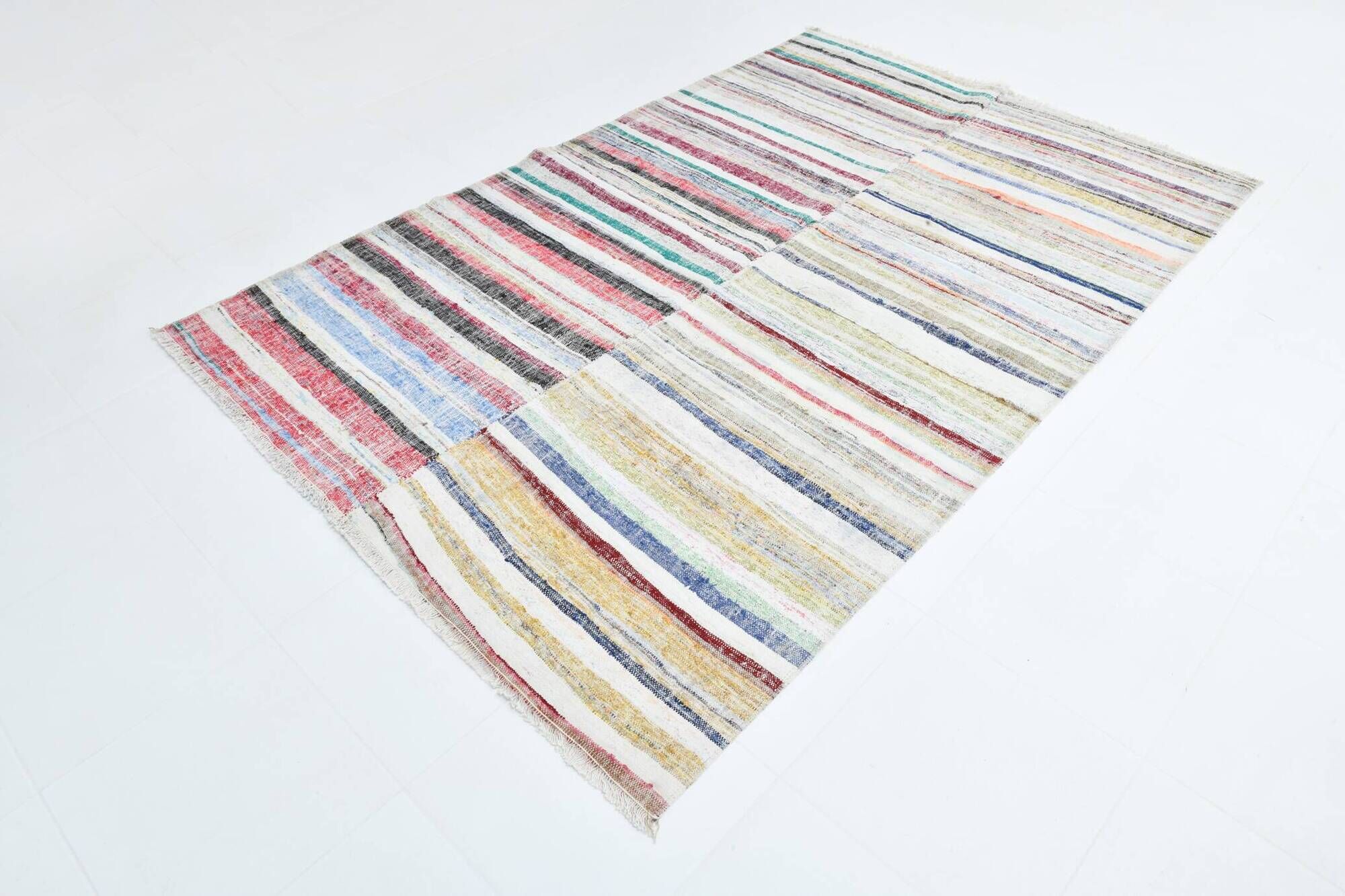 5x8 Shades Of Multicolor Handmade Vintage Kilim Rug, 167x251Cm