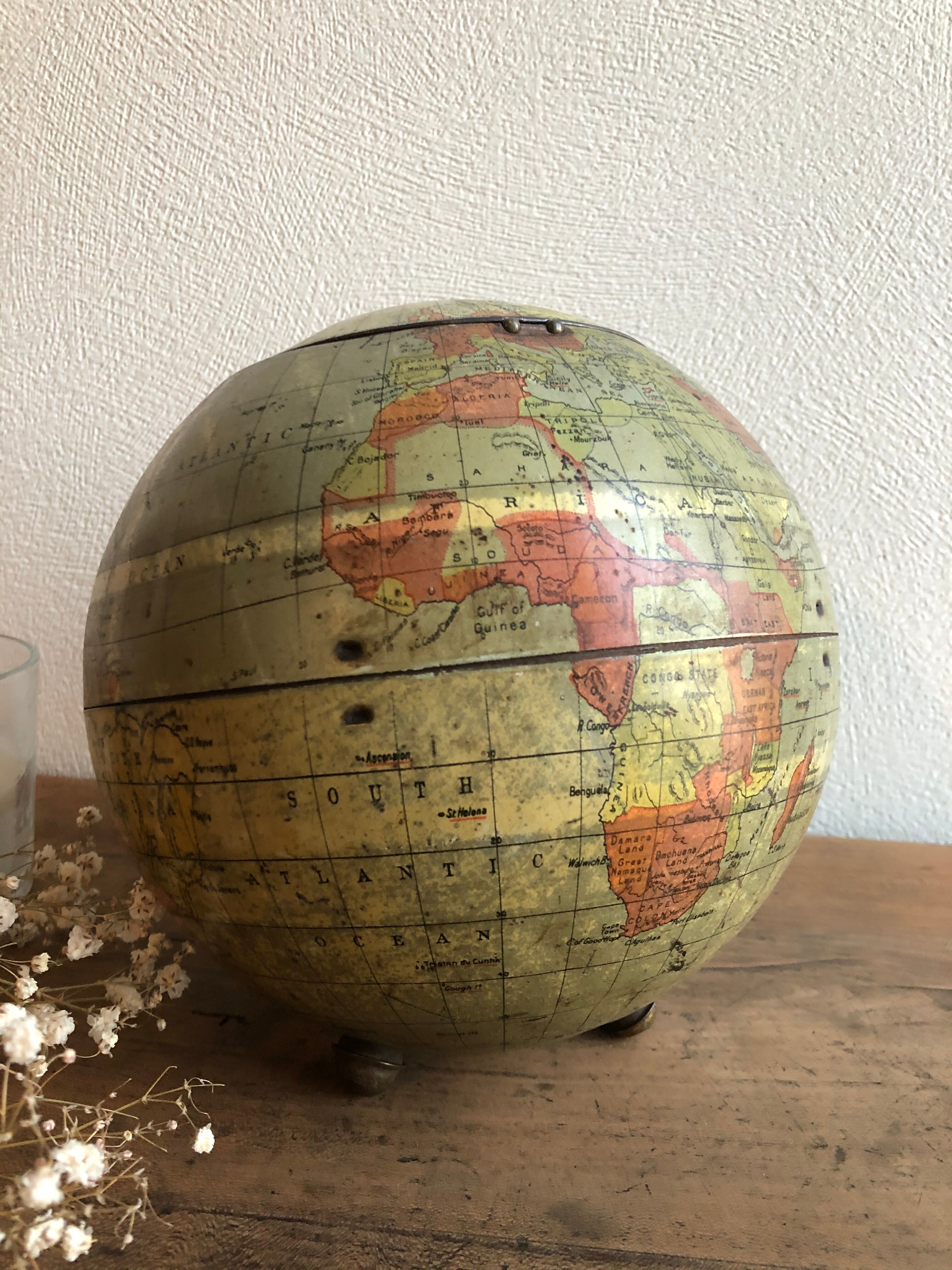 Huntley globe biscuit box - palmers cookies reading - London