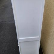 Armoire parisienne en bois blanc