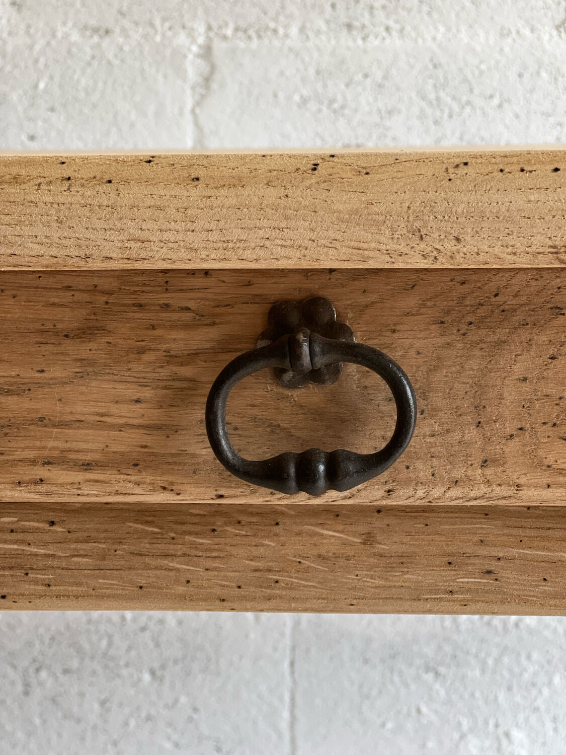 Farm table and its 2 solid oak benches.