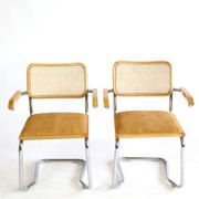 Paire de chaises B64