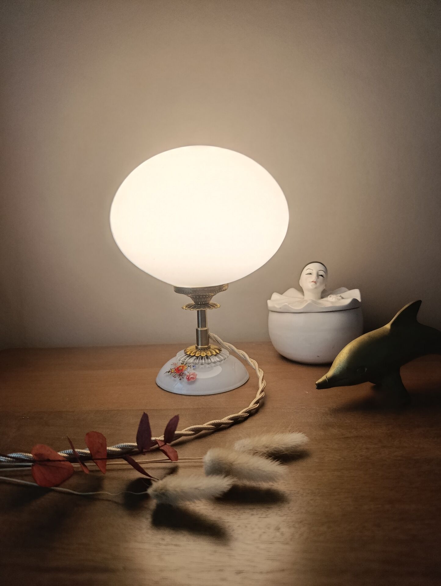 Opaline lamp & retro chic flowers, unique upcycled creation