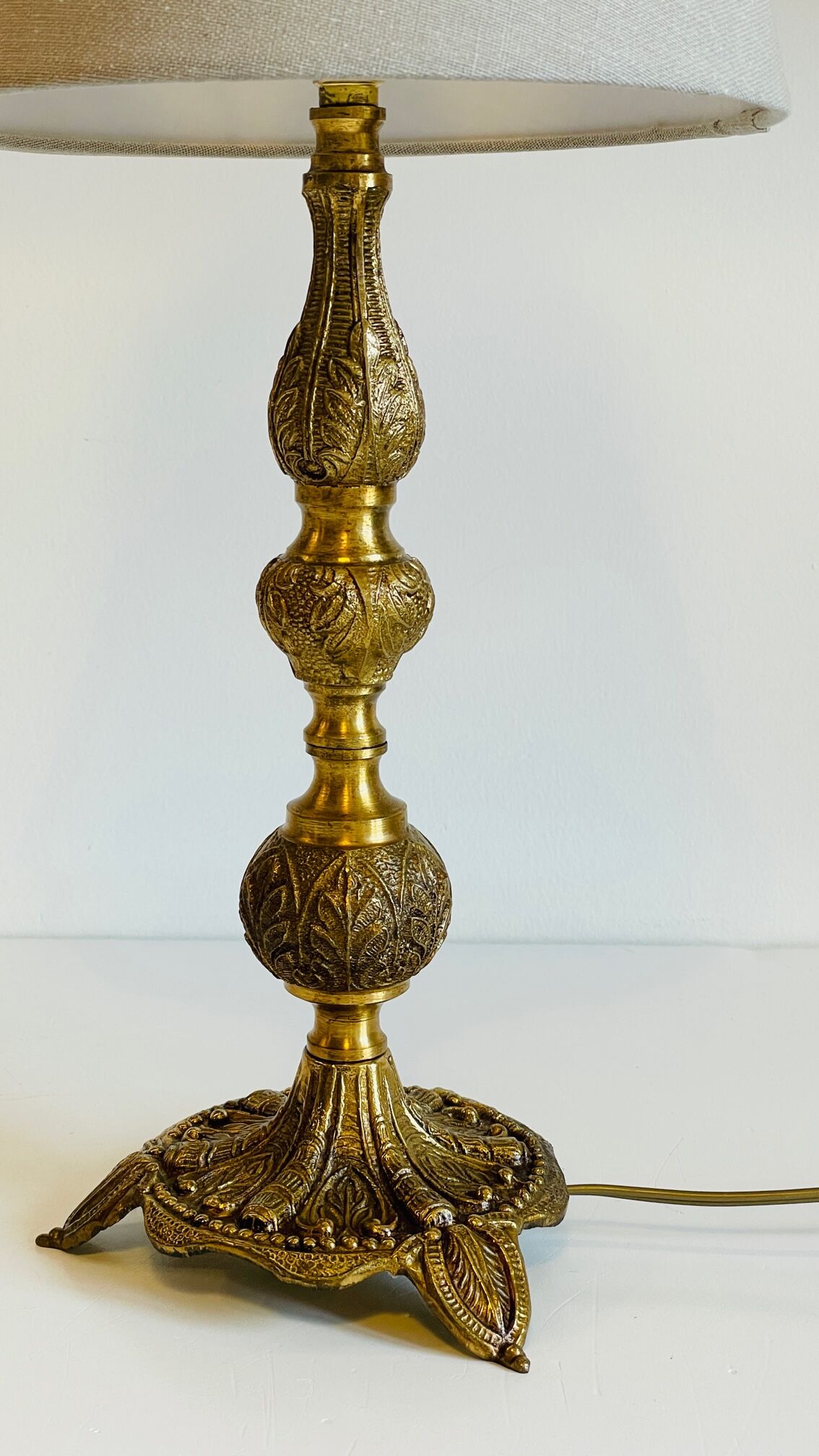 Lamp in brass solid and fabric