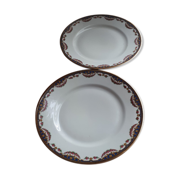 Pair of porcelain plates