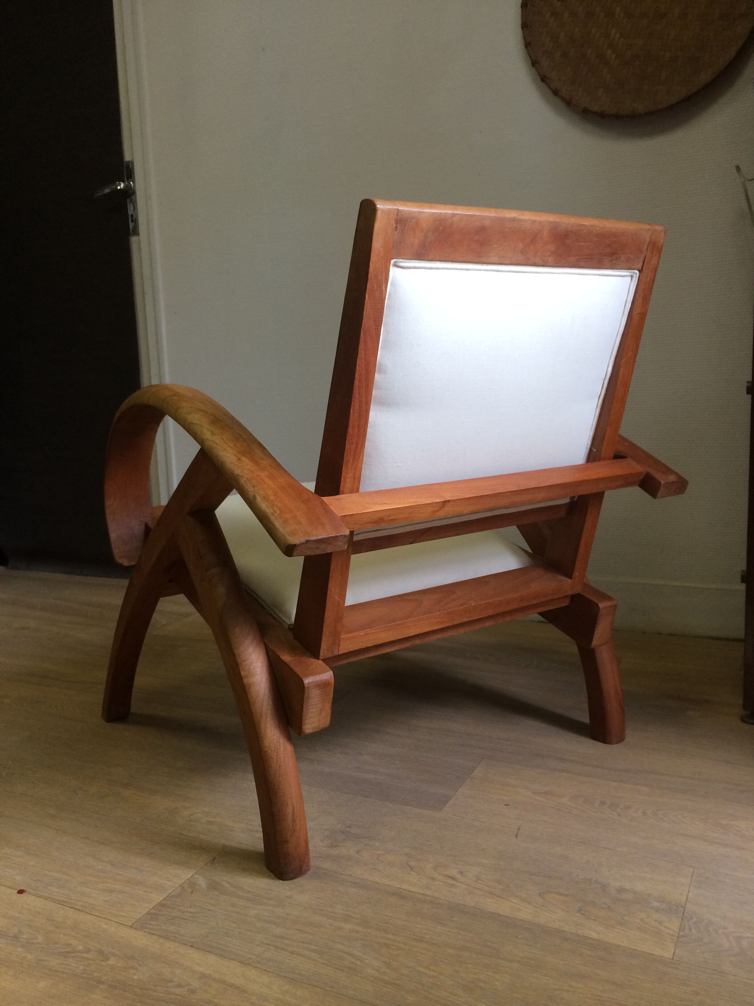 Colonial armchair in teak