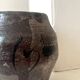 Vase céramique d'atelier en gres à décor abstrait et signé