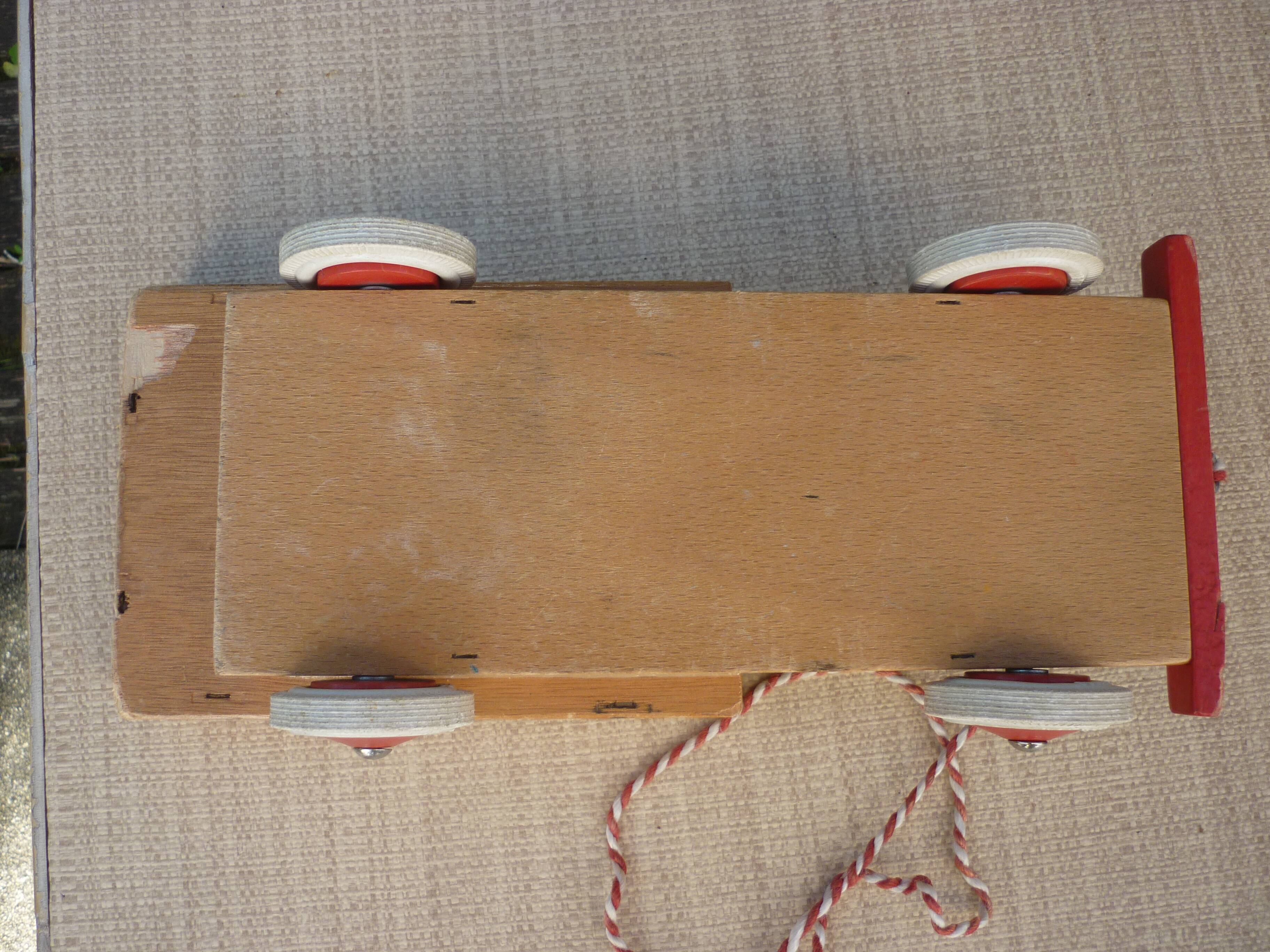 Toy to shoot, wooden truck