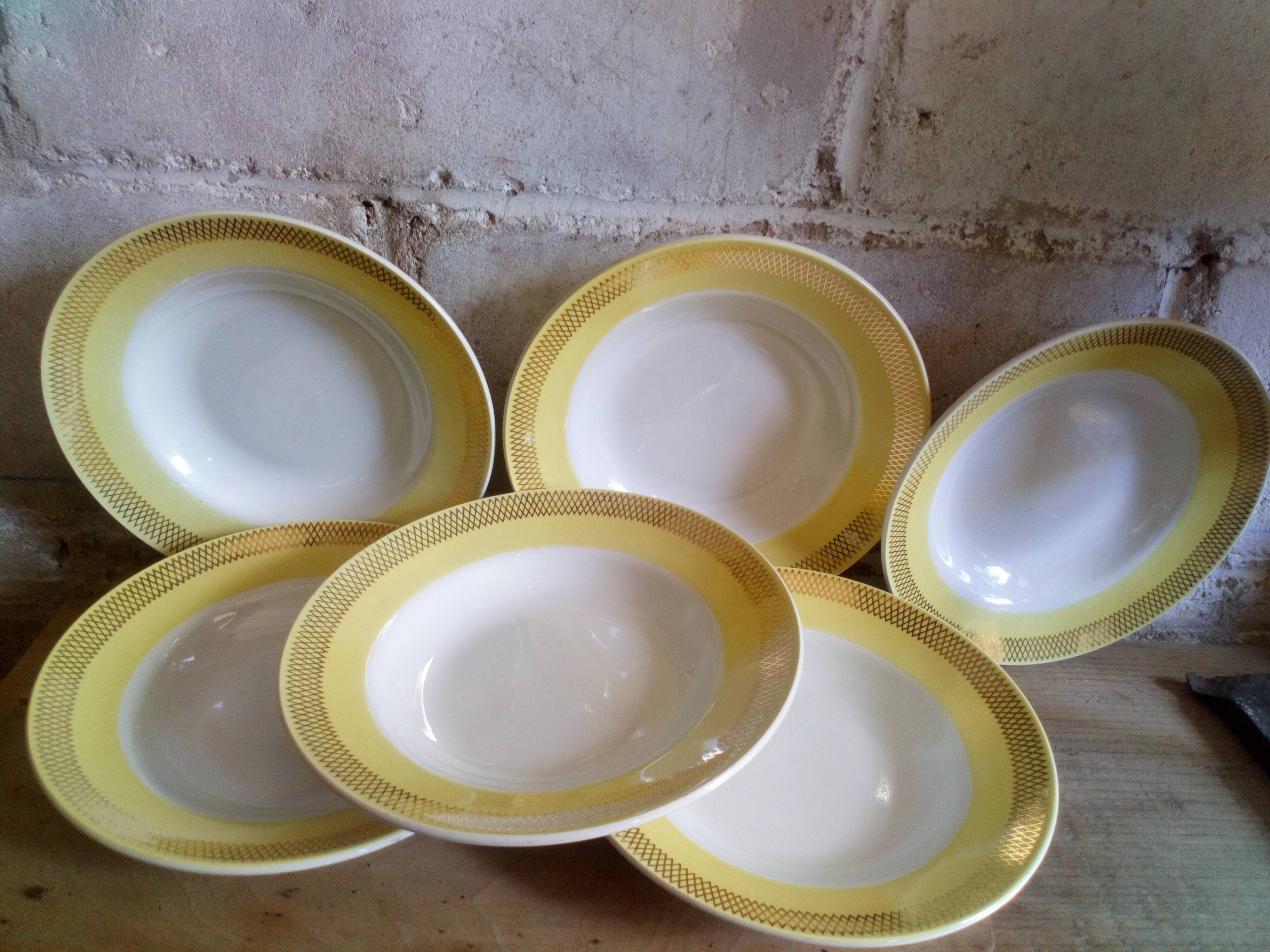 Six vintage plates with yellow and gold décor