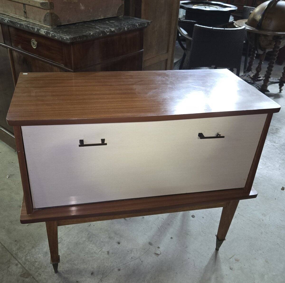 Vintage mid-century bar cabinet from the 1950s–60s.