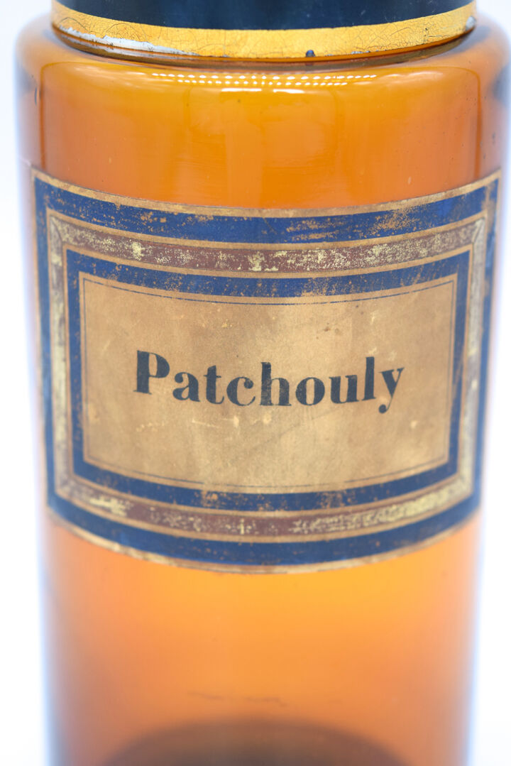 Pharmacy/apothecary old amber glass pot