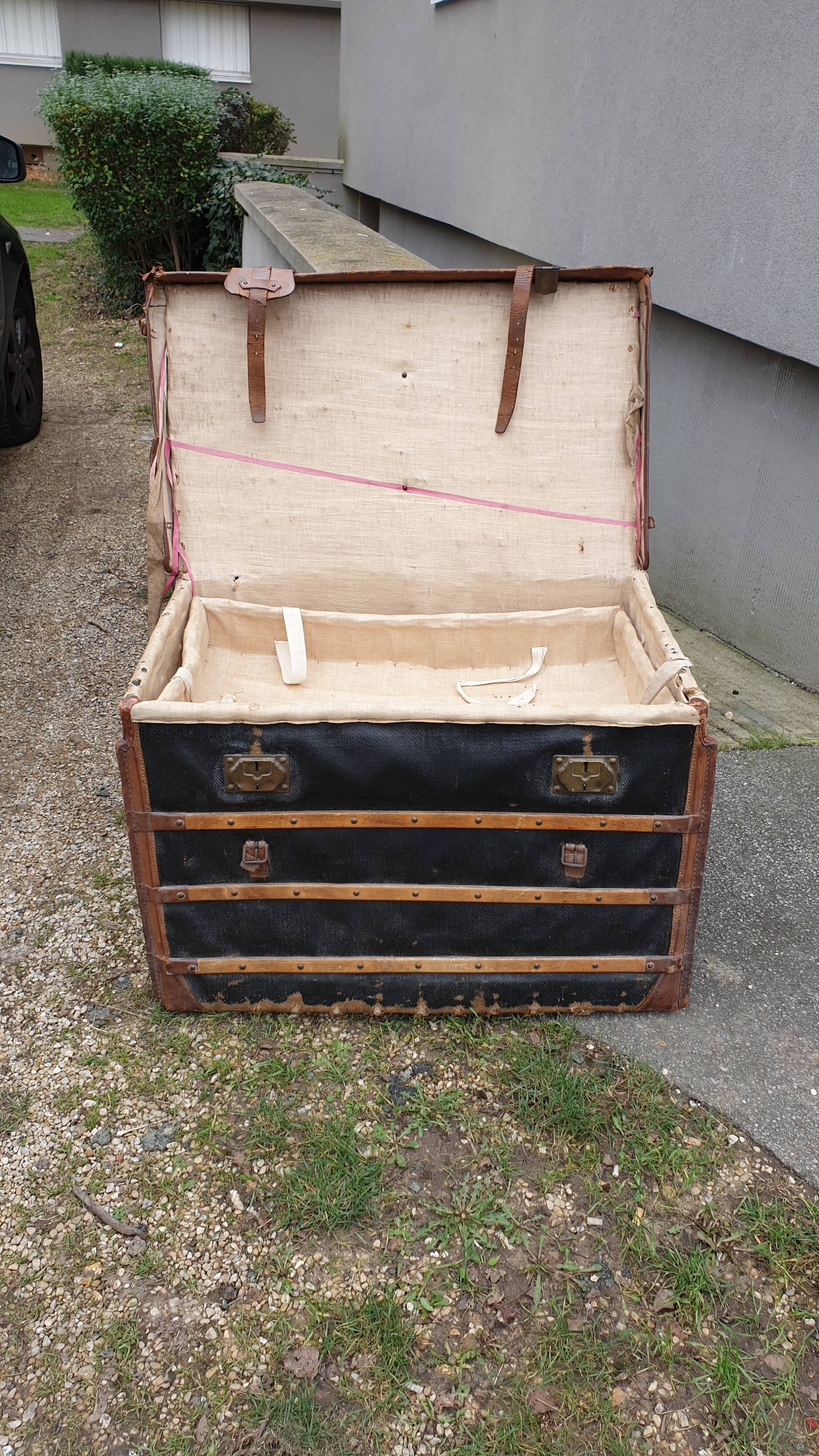 Late 19th century travel trunk