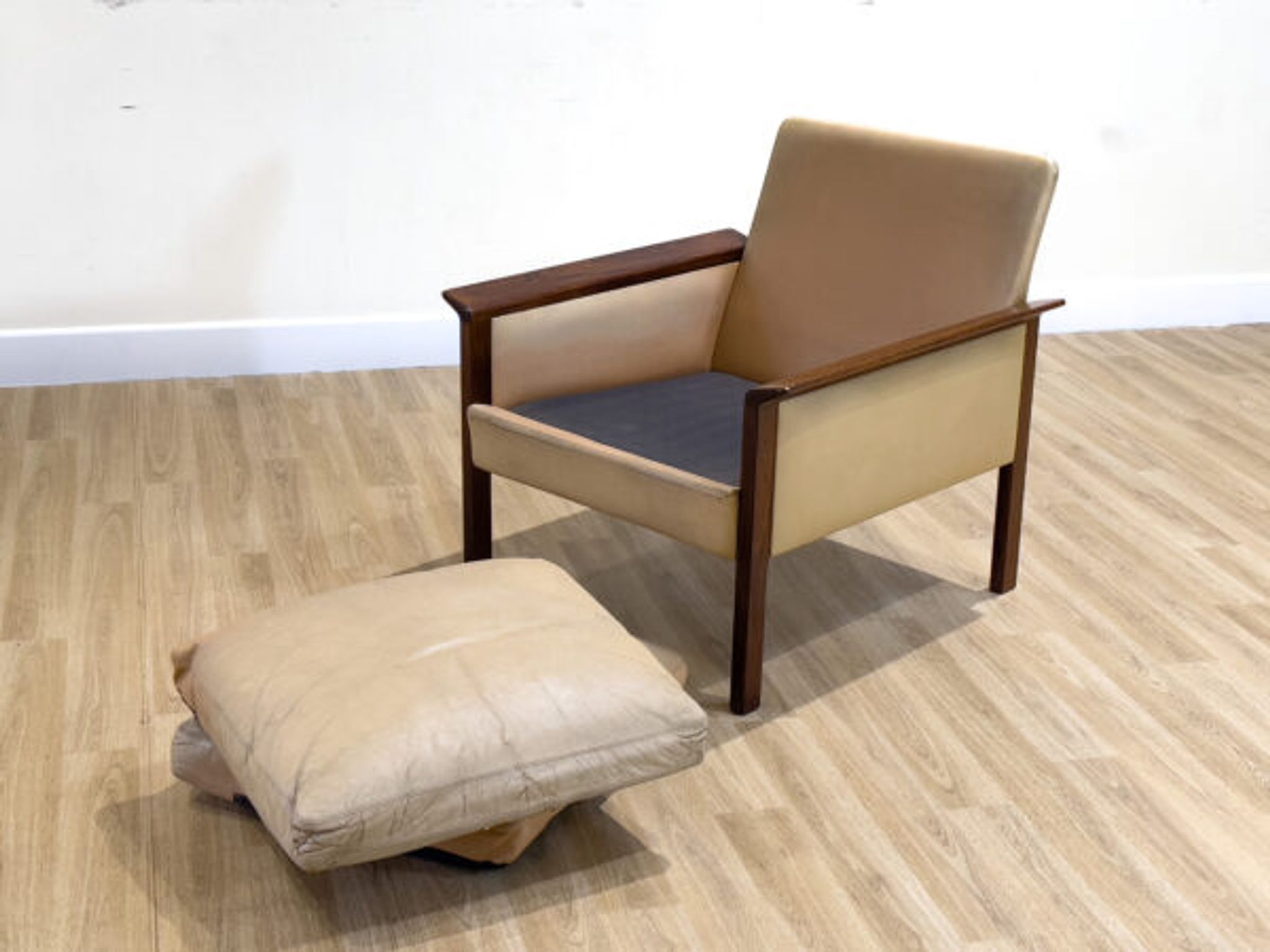 Hans Olsen rosewood chaise longue