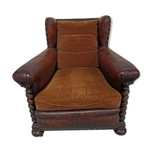 fauteuil club à oreilles cuir clouté velours ancien