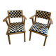 Paire de chaises des années 50 en chêne dorées.