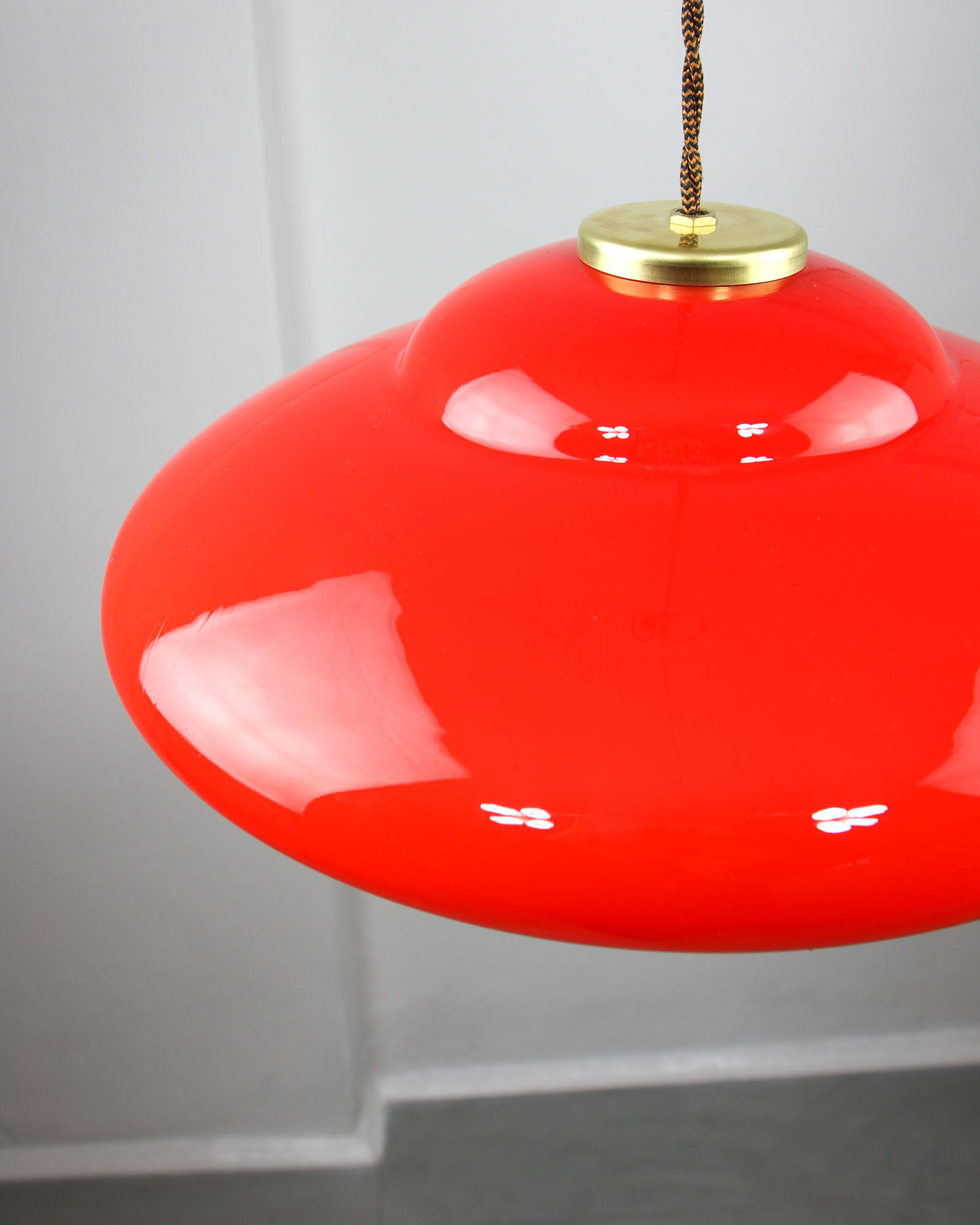 Mid-century red Glass & Brass Saucer Lamp