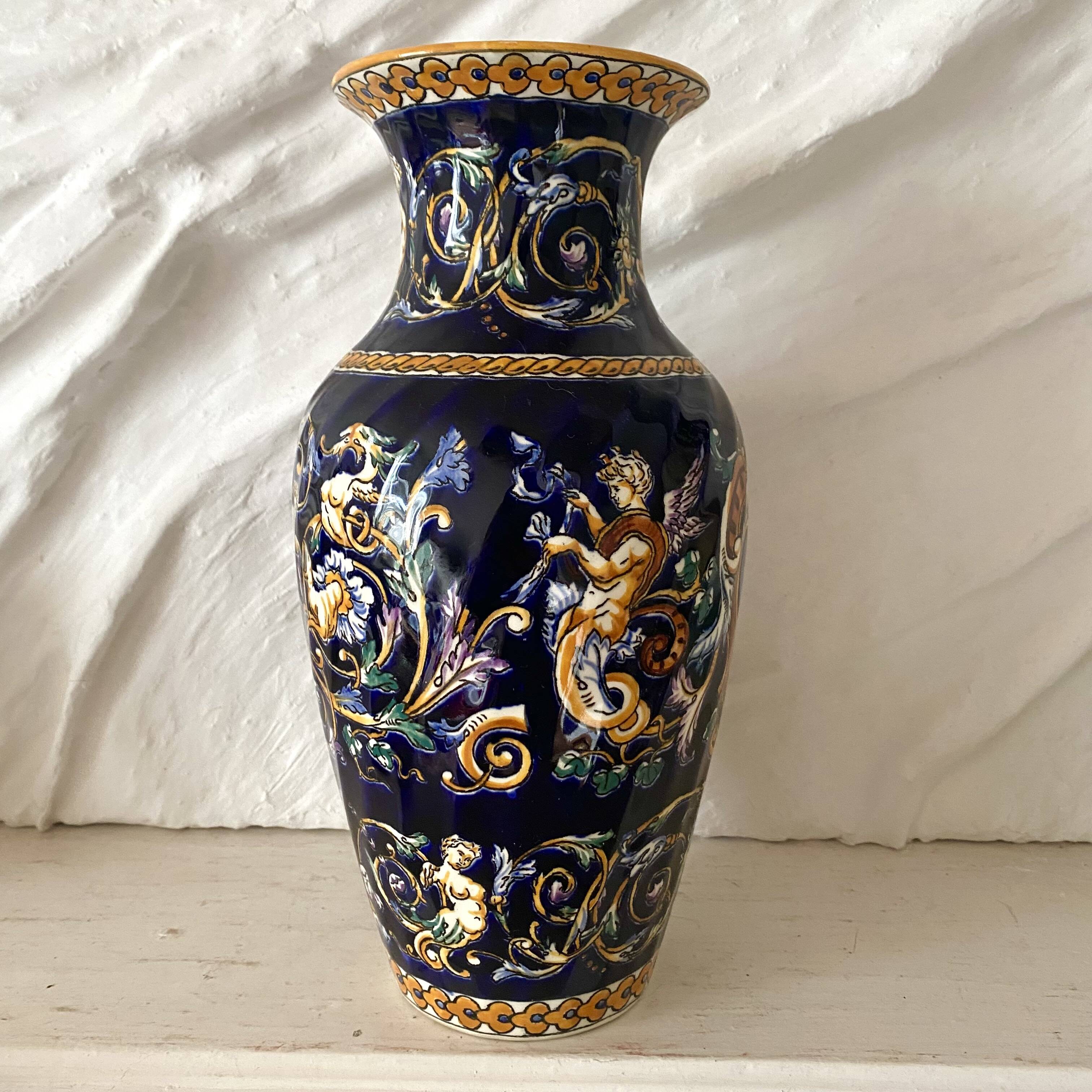 Earthenware vase from Gien with Renaissance decoration.