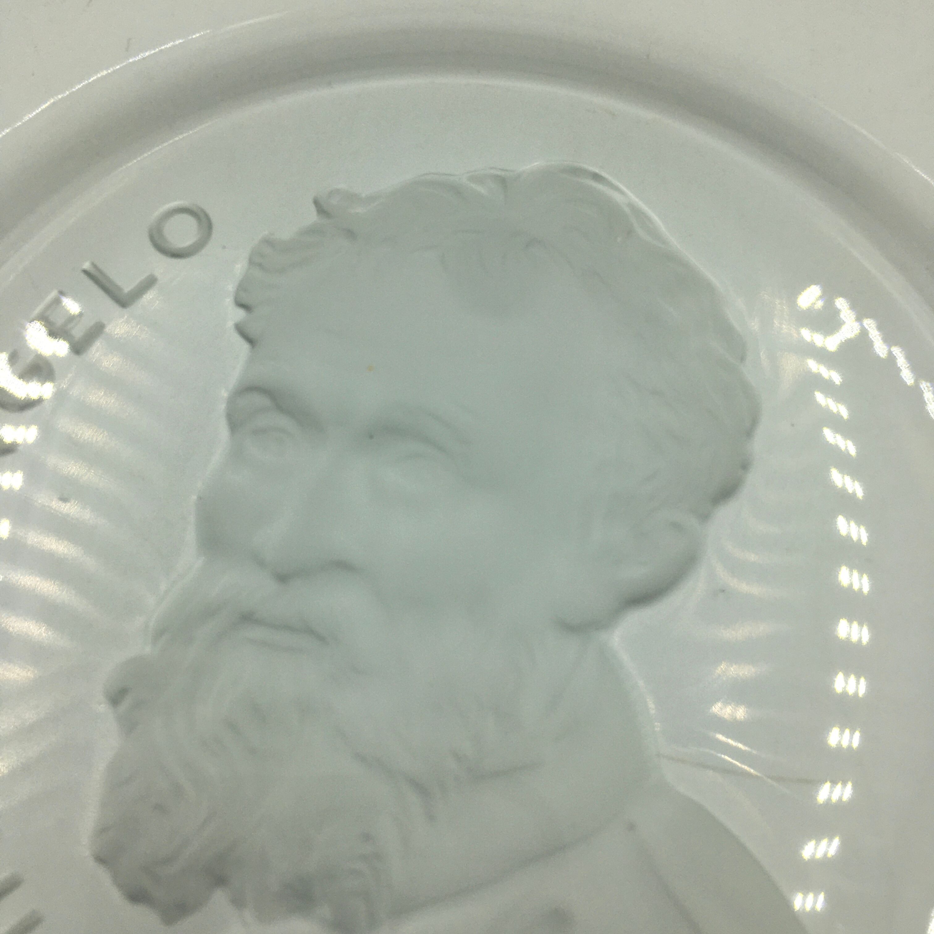 Set of 6 plates in relief glass Michel Angelo