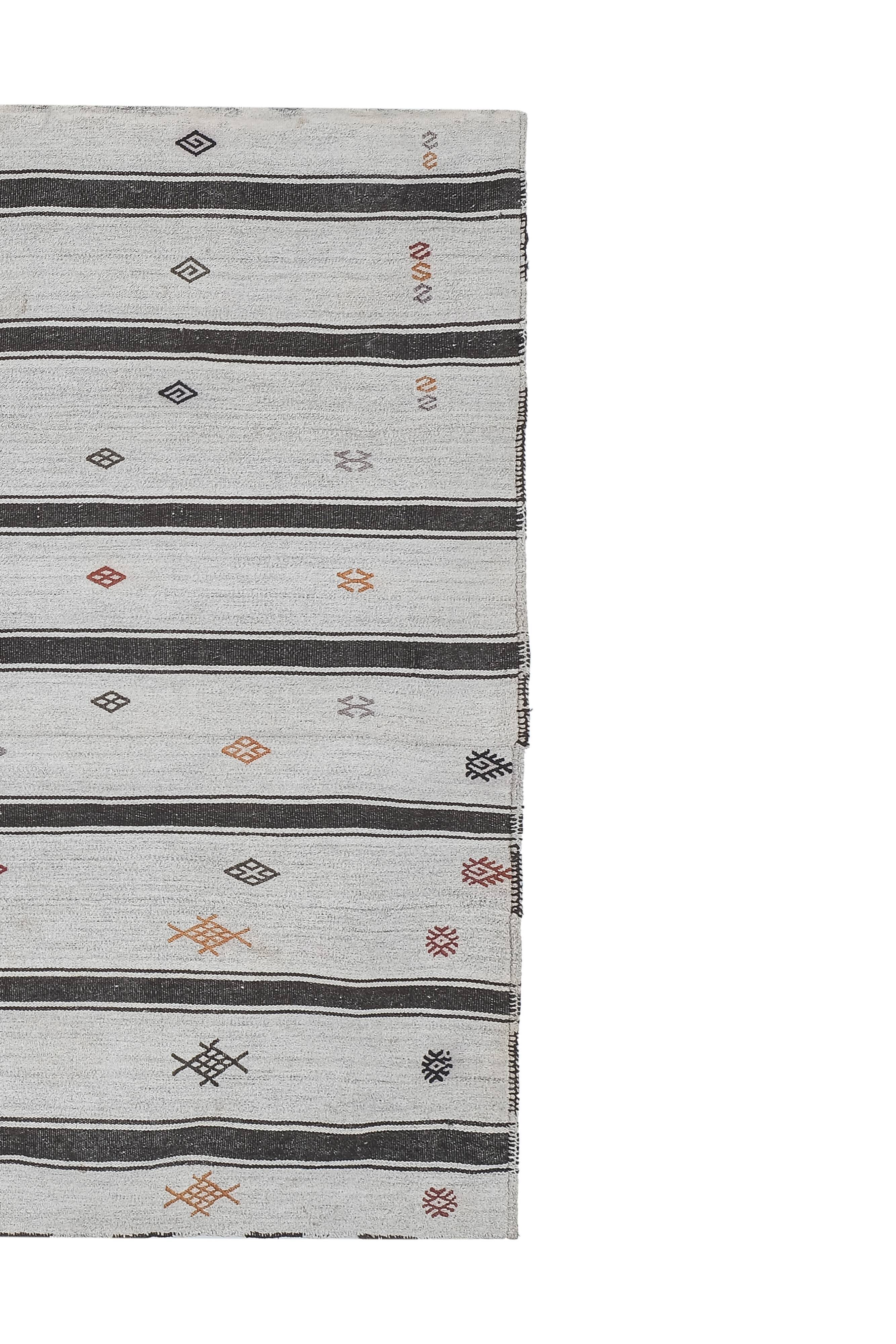 Vintage undyed wool goat hair turkish kilim rug 5' x 6'11''