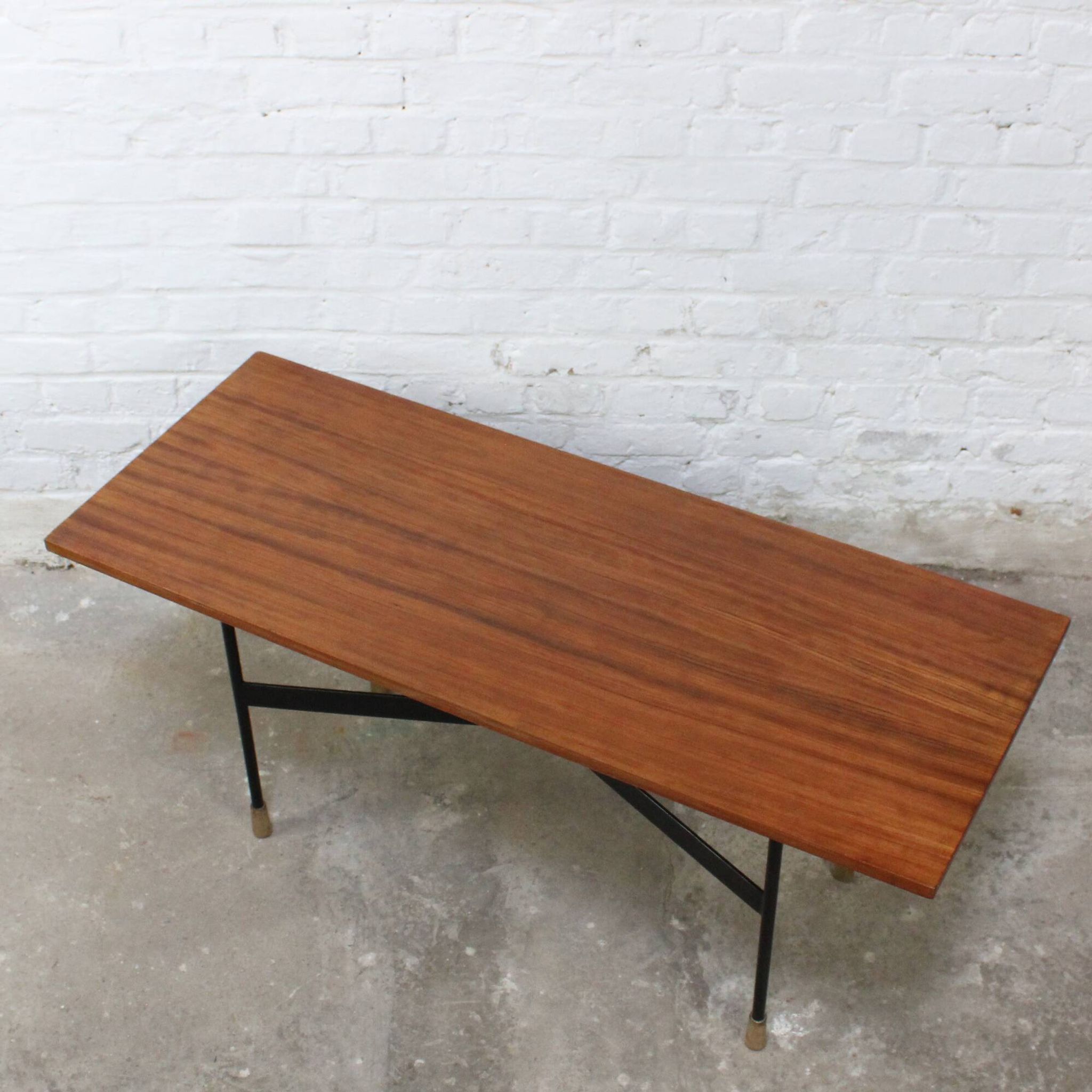 Table de salon moderniste "211" par Alfred Hendrickx pour Belform 1950s