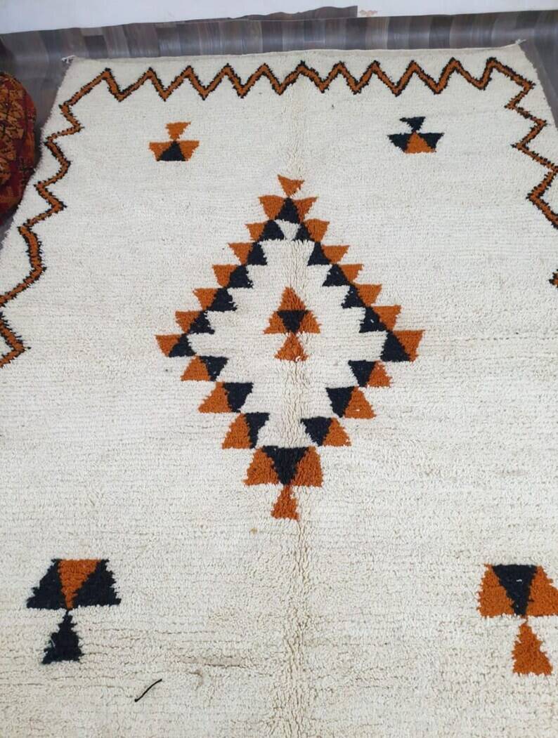Moroccan Berber rug 250cm x 150cm