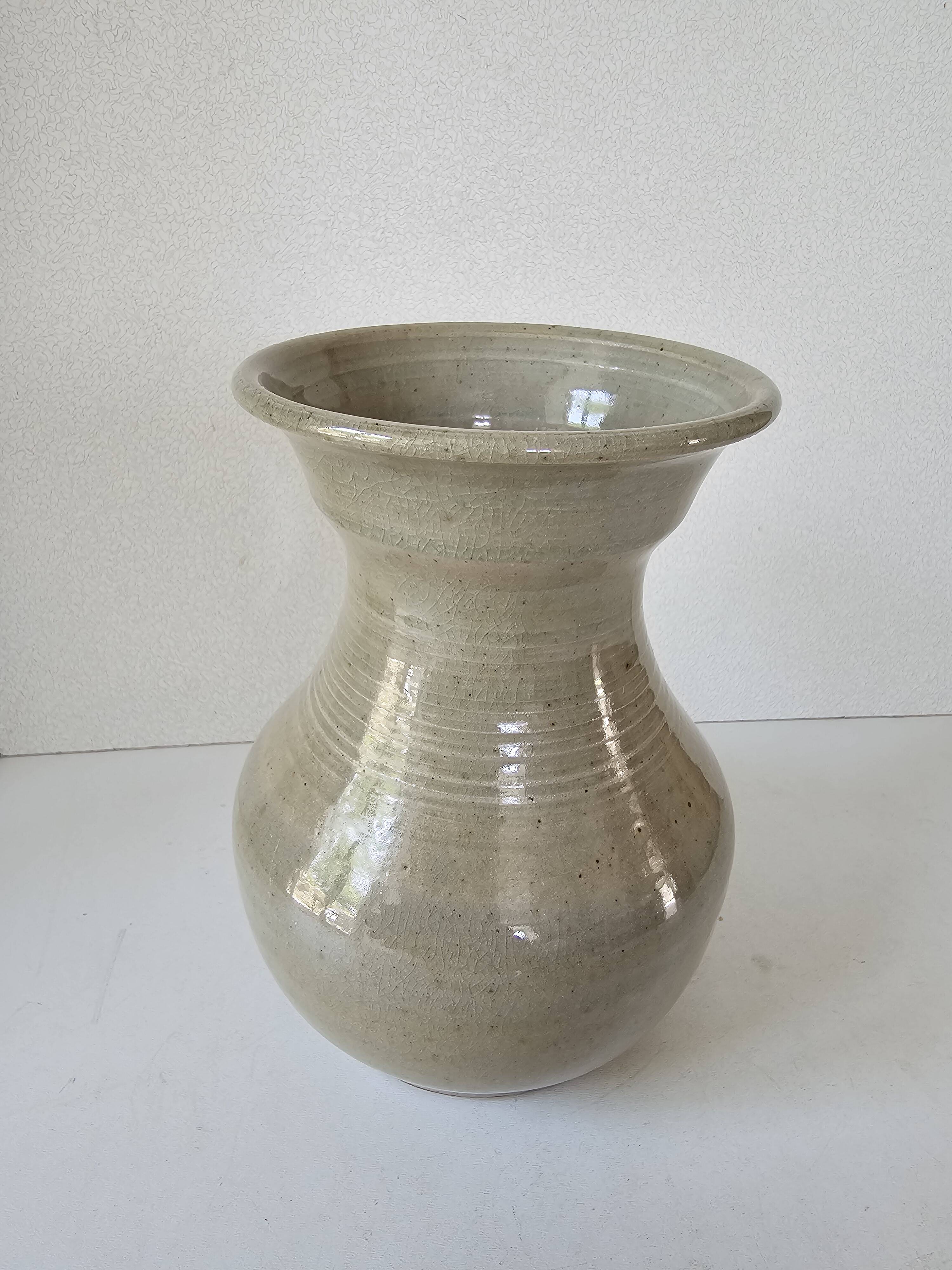 Vase en céramique Signé Claude Dangon (Salins les bains)