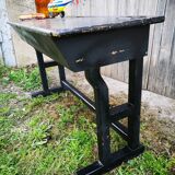 Former schoolboy desk