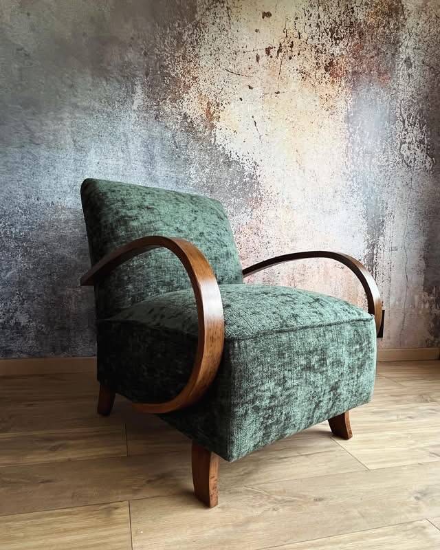Jendrich Halabala armchair