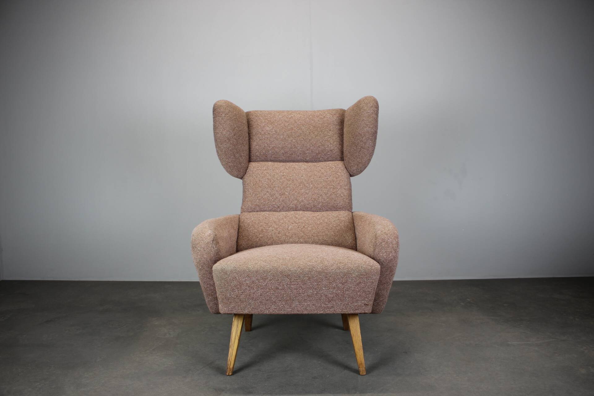 Mid-century wingback lounge chair in pink fabric, Czechoslovakia, 1970s